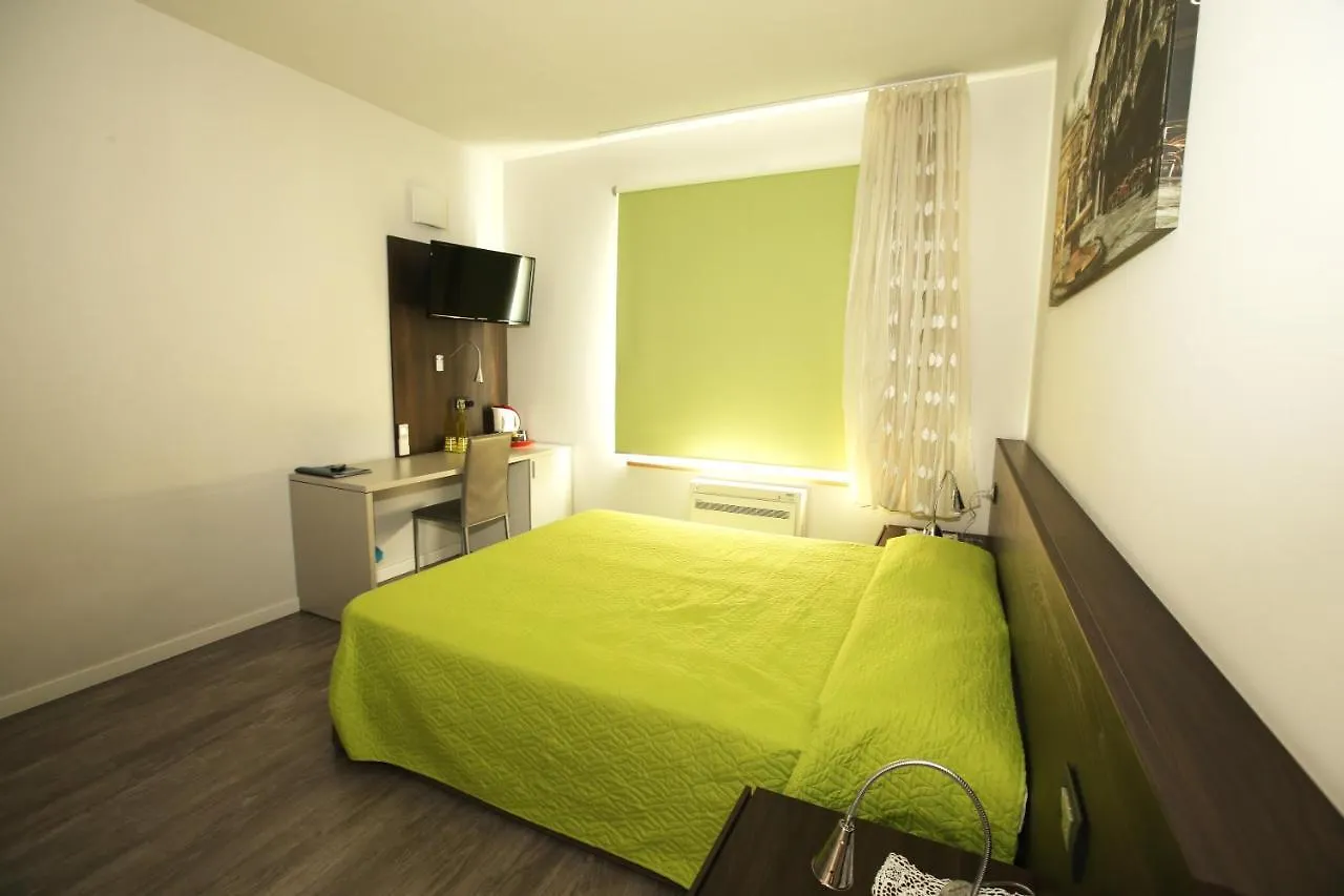 *** Bed & Breakfast Ai Santi B&B Dossobuono Italy