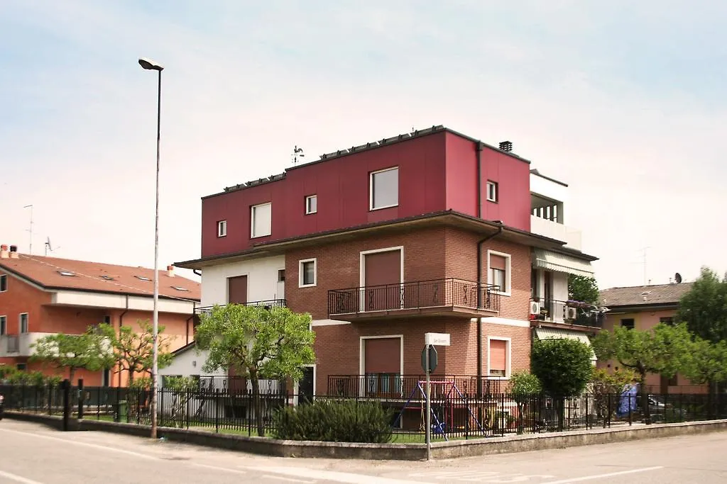 Ai Santi B&B Dossobuono 3*,  Italy