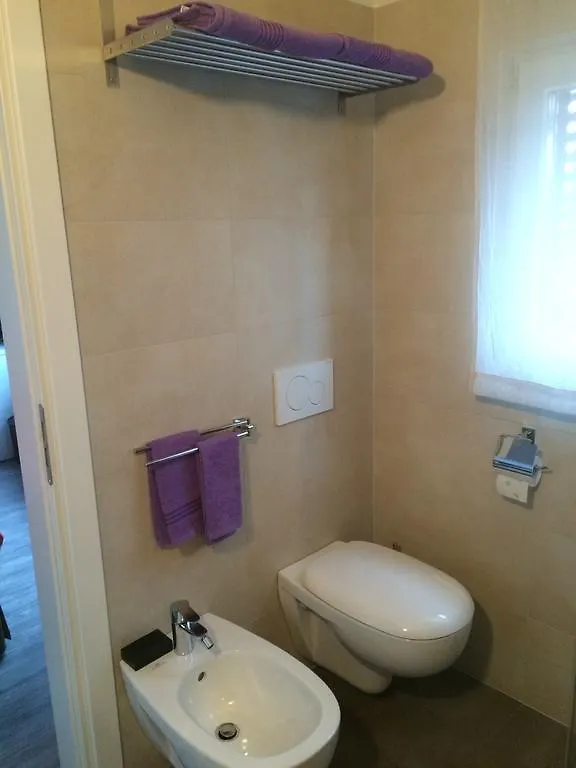 Ai Santi B&B Dossobuono 3*,  Italy