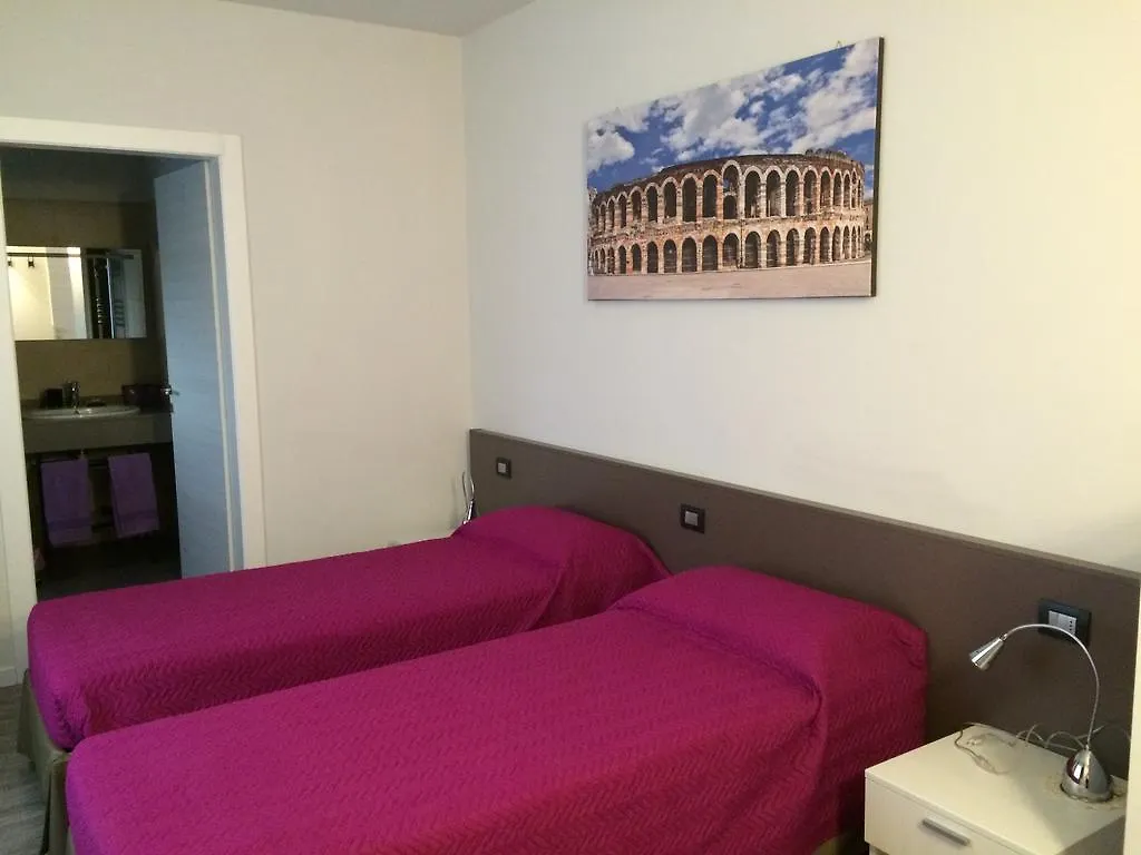 *** Bed & Breakfast Ai Santi B&B Dossobuono Italy