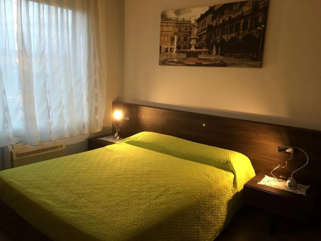 *** Bed & Breakfast Ai Santi B&B Dossobuono Italy